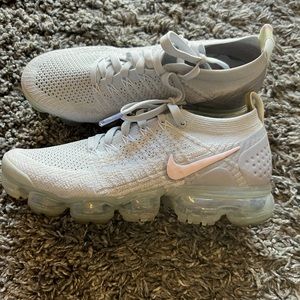 Vapor max sneakers